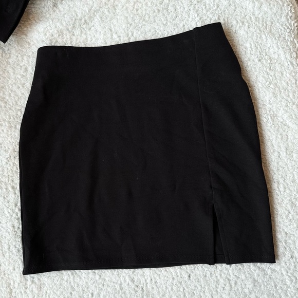 🔥3/$15 Forever 21 | Bodycon mini skirt - Picture 4 of 6